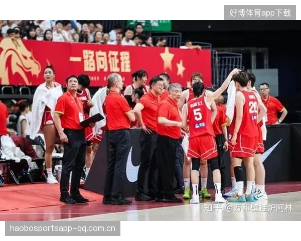 中国女篮“逆袭之旅”：从“逆风飞翔”到“四强夺冠”——成功突围！112比49大胜闯入四强！中国女篮神勇